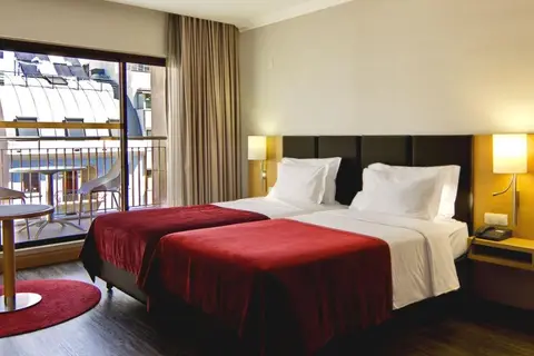 Hotel SANA Reno in Almada — foto 29