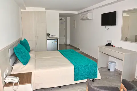 Melini Hotel Suites in Παραλίμνι — foto 5