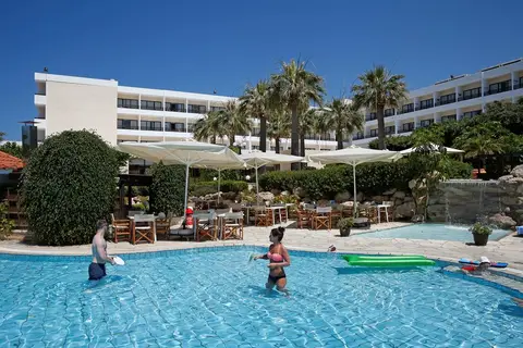 Avanti Hotel in Paphos — foto 8