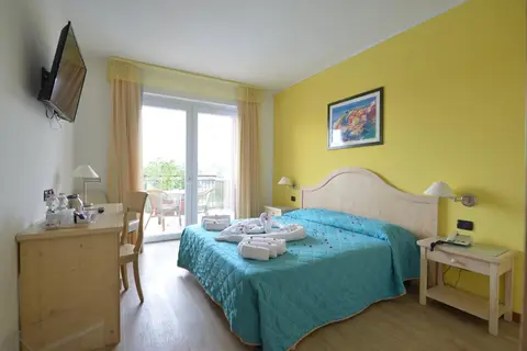 Hotel Bella Italia in Peschiera del Garda — foto 29