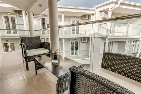 Palotel Luxury Hotel in Γουβιά — foto 4