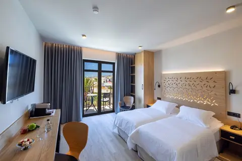 Fly & Go Atlantis Beach Hotel in Rethimnon — foto 11