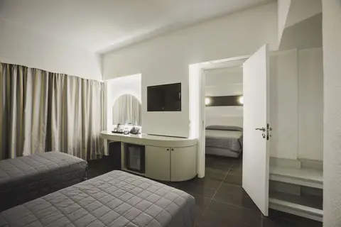 Sveltos Hotel in Oroklini — foto 13