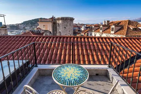 Plaza Marchi Old Town in Verdelen — foto 9