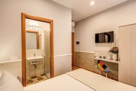 Top Floor Colosseo Guesthouse in Rome — foto 8
