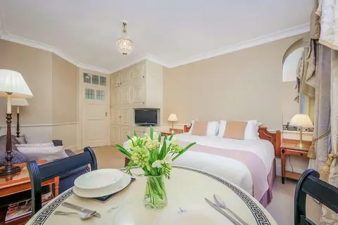 44 Curzon Street by Mansley Apartments in Londen, foto 4