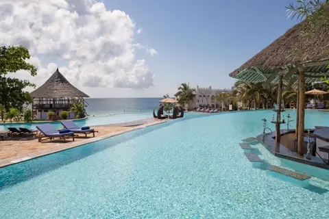 Royal Zanzibar Beach Resort in Nungwi — foto 13