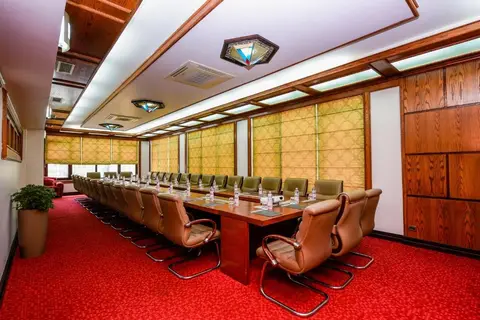 Arber Hotel in Tirana — foto 22