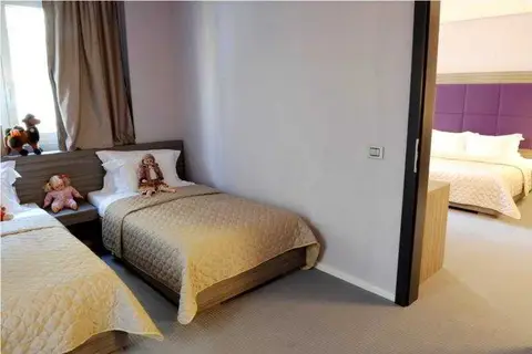 Sky Hotel in Tirana — foto 27