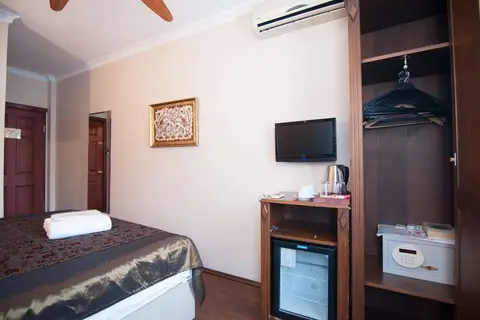 Mevlana Hotel in Fatih — foto 19