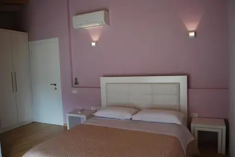 Hotel White City in Berat — foto 8