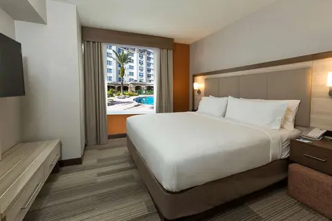 Holiday Inn Express & Suites S Lake Buena Vis in Kissimmee — foto 3