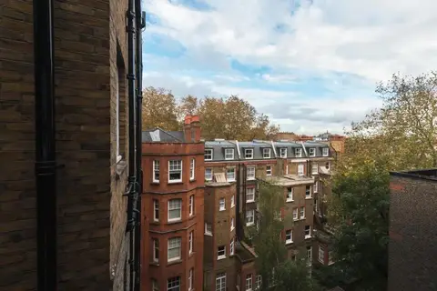 No 1 The Mansions in Londen