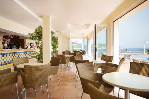 Invisa Hotel Club Cala Blanca foto 16