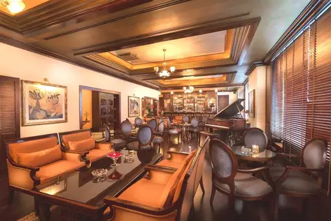 Corniche Hotel Abu Dhabi in الدَّانَةْ — foto 14