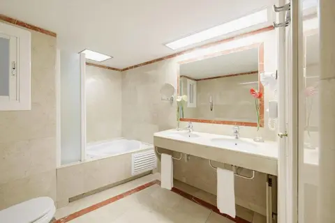 Lamaro Hotel in Barcelona — foto 30