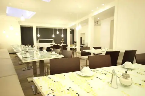 Hotel Pure White in Praag, foto 6