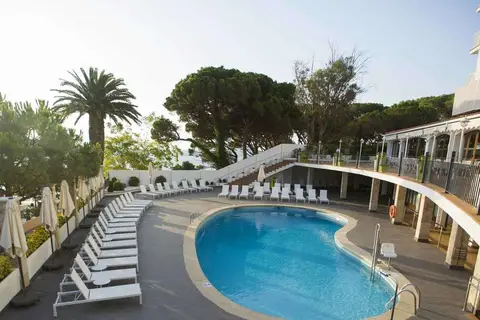 Hotel Ilunion Caleta Park in Sant Feliu de Guíxols — foto 11