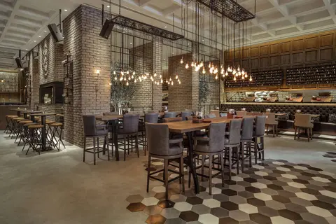 Amwaj Rotana in JB Gastropub — foto 8