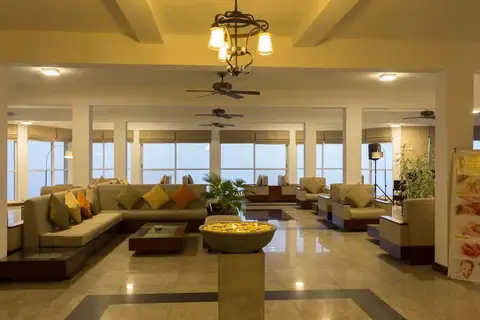 Topaz Hotel in Anniewatta — foto 6