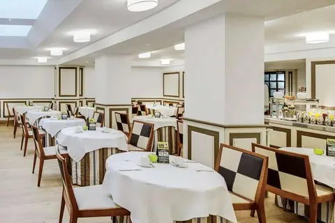 Sercotel Gran Hotel Conde Duque in Madrid — foto 4