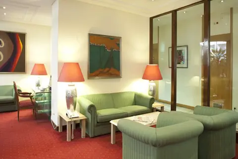 Legendary Lisboa Suites in Almada — foto 18