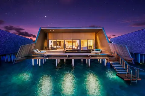 The St. Regis Maldives Vommuli Resort in The St. Regis Vommuli Resort,Maldives — foto 11