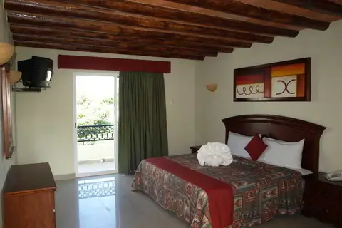 El Campanario Hotel & Estudios in Playa del Carmen — foto 22