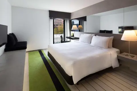 Doubletree by Hilton Lisbon - Fontana Park in Almada — foto 12