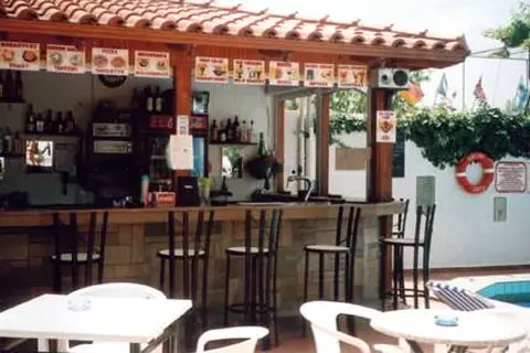 Galini Apartments in Analypsi