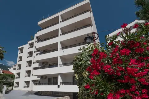 Skyprime Hotel in Budva — foto 2