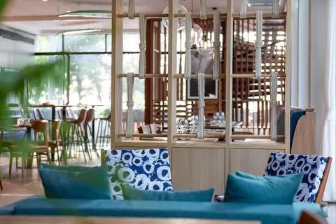 Outrigger Surin Beach Resort in ตำบลเชิงทะเล — foto 6