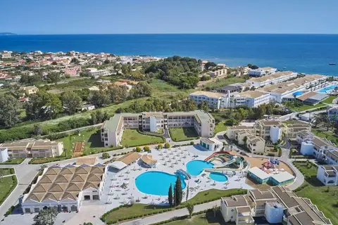 Sandy Beach & Villas in Δήμος Γεωργίου Καραϊσκάκη — foto 21