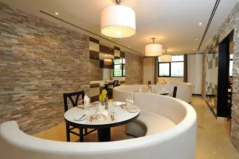 Ramada Hotel & Suites by Wyndham Ajman in إمارة عجمان — foto 3