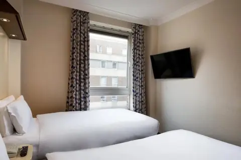 Hotel The Royal National in Londen — foto 21