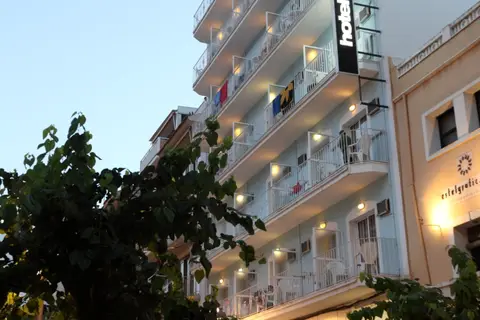 Hotel Alameda in Benidorm — foto 2