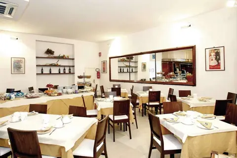 Hotel Minerva Siena in Sienna — foto 8