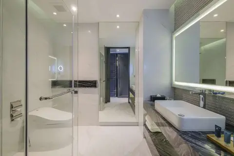 Wyndham Grand Nai Harn Beach Phuket in ตำบลราไวย์ — foto 21