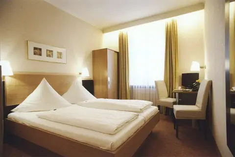 Hotel Jedermann in München — foto 6