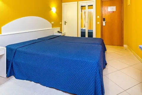 Atismar Hotel in Quarteira — foto 23