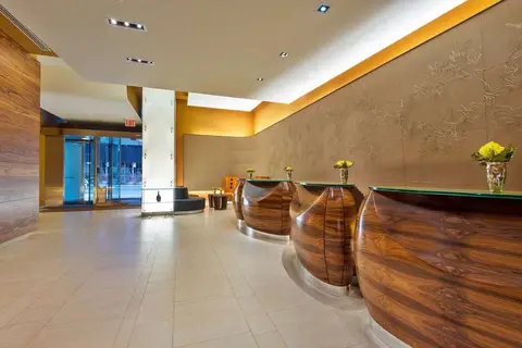 West 57th Street by Hilton Club in New York — foto 8