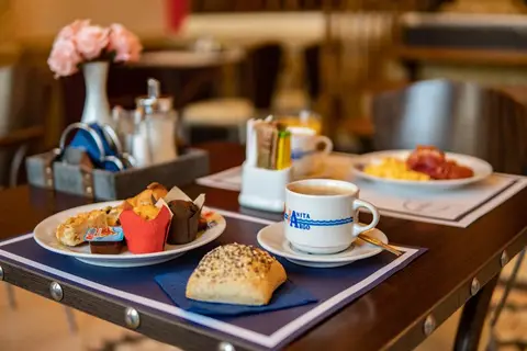 Argo Hotel Piraeus in Piraeus — foto 23