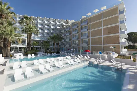 Reverence Mare Hotel in Palmanova