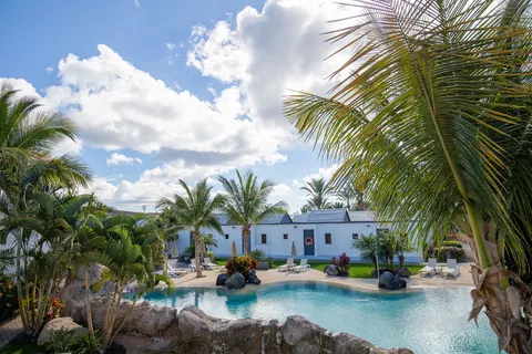 R2 Romantic Fantasia Dreams & Suites Hotel in Tuineje