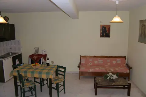 Elektra Apartments & Studios in Πέτρα — foto 7