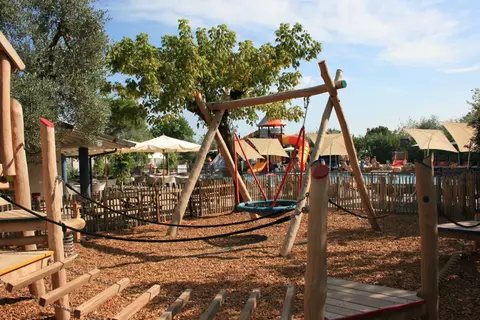 Vacanze Glamping Boutique in San Felice del Benaco — foto 3