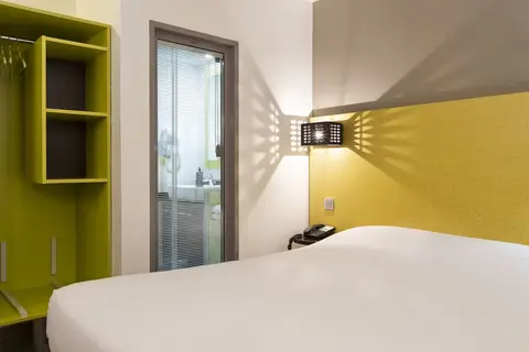 Hotel ibis Styles Nice Vieux Port in Nice — foto 27