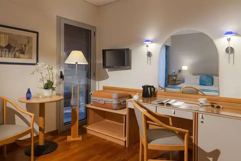 Tropical Hotel in Δήμος Αλίμου — foto 11