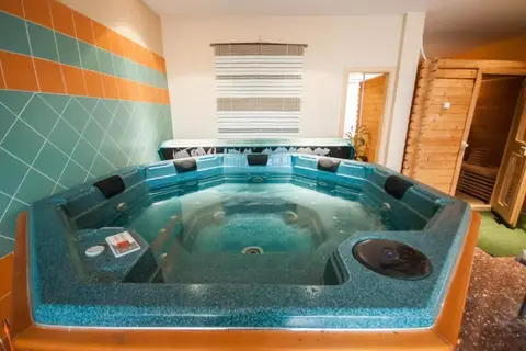 Hotel Maxim in Bozava — foto 30