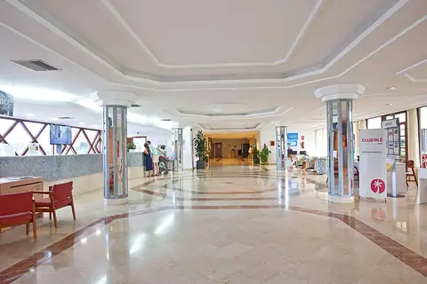 Club Hotel Aguamarina in es Mercadal — foto 9